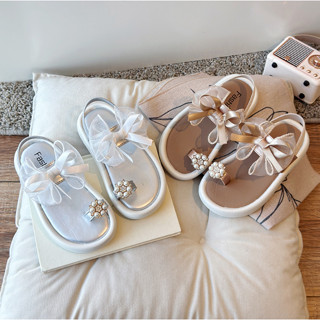  Dép Sandal   Xỏ Ngón Nơ   Cho Bé Gái 2025 Đính Đá và Nơ Xinh Thiết Kế Có Quai Hậu Phong Cách Thời Trang Mới 