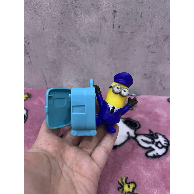 Mô hình Minions phi công./ Đồ chơi McDonalds sự trỗi dậy của Gru.