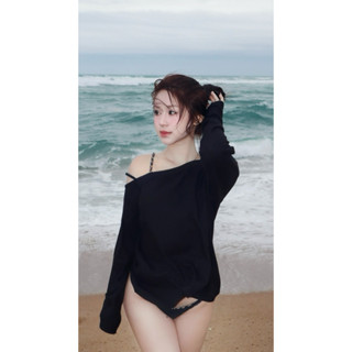 Set đồ đi biển lệch vai Phải vải len quần biker form ngắn ôm| OFF-SHOULDER SET