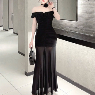 Váy maxi trễ vai tầng