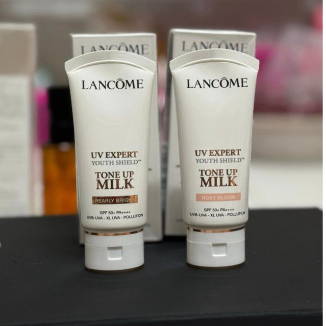  Kem chống nắng Lancome UV Expert Tone Up Milk SPF 50+PA++++ 30ml 