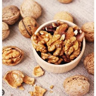 Hạt óc chó tách vỏ 100gr,200gr,500gr- Nguyên liệu làm kẹo nougat, làm bánh, granola, ngũ cốc