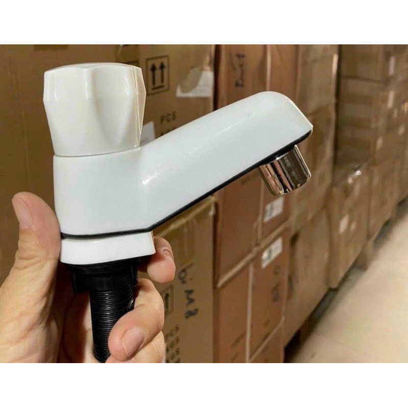 Vòi lavabo lạnh nhựa