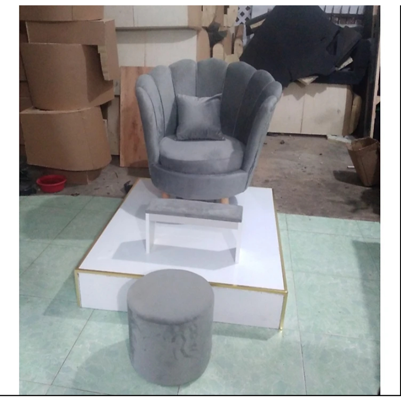 Bộ ghế nail đơn Juno Sofa 1 ghế, 1 gác chân, 1 đôn nhân viên và 1 gối kèm bục 1m x 1m2 x cao 22 cm.