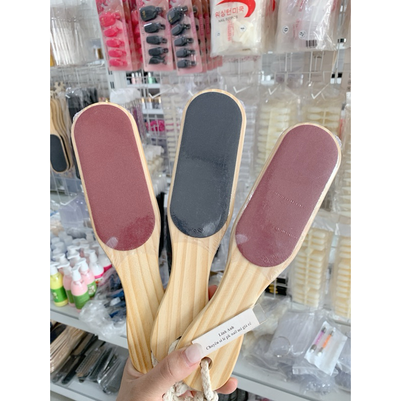 [Giá rẻ nhất] Chà Gót Chân Cán Gỗ 2 mặt sần-mịn