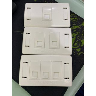 Faceplate Mặt nạ outlet CommScope