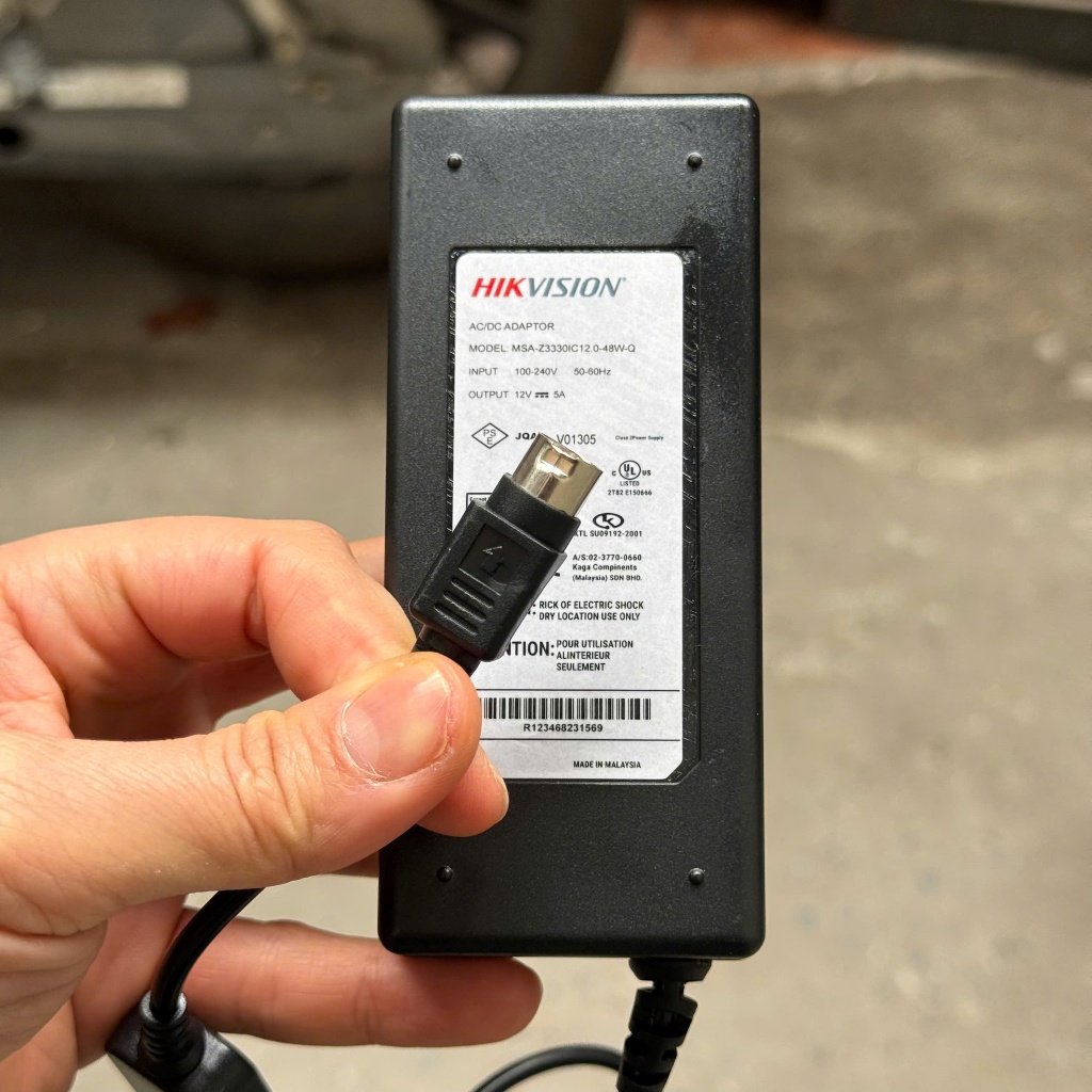 Adapter đầu ghi hikvision 12V 5A 4 pin chính hãng