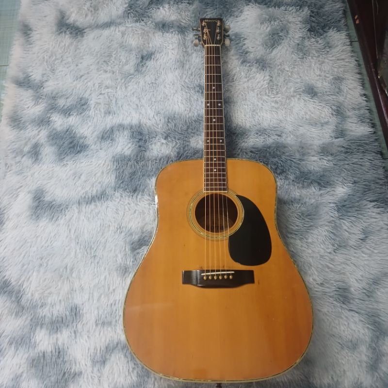Guitar Acoustic Morris W30.Mặt top xấu