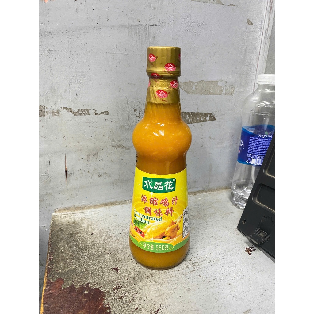 Nước cốt gà Jitailang Trung Quốc chai thủy tinh 550ml (Sốt gà cô đặc Shujinghua)