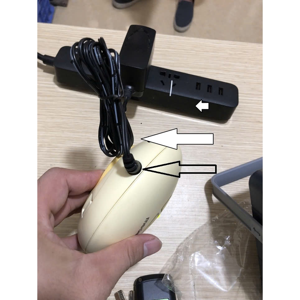 cục nguồn máy 'medela' Swing ( 5v )