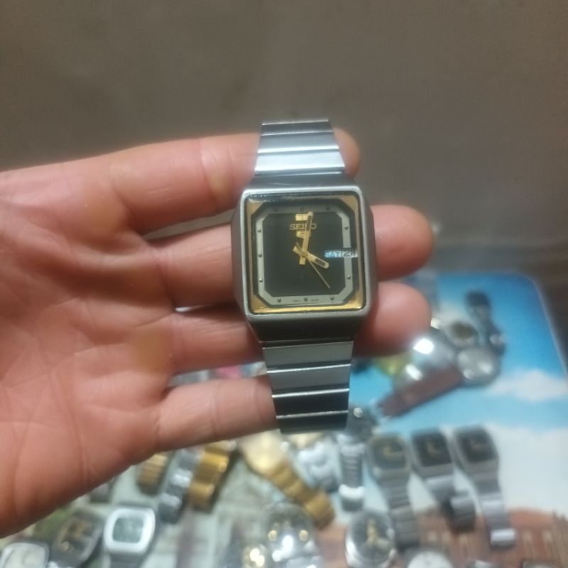 Đồng hồ seiko 5 automatic chém cạnh xám ghi