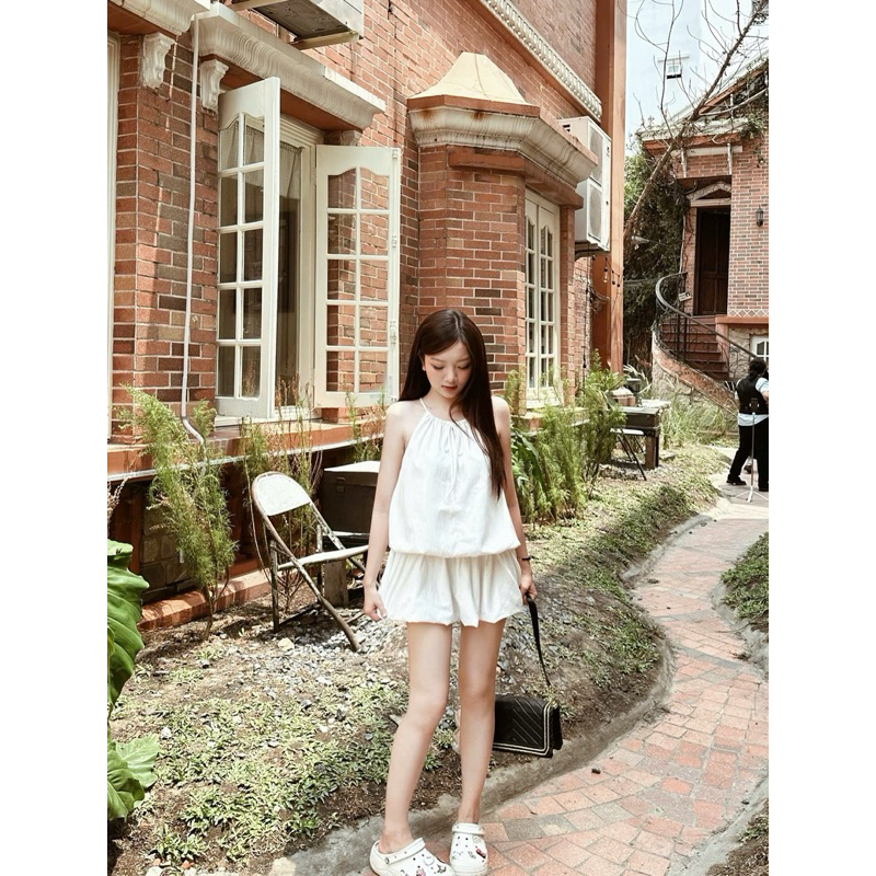 [⋆˚࿔ Anthea 𝜗𝜚˚⋆]- Đầm cổ yếm-