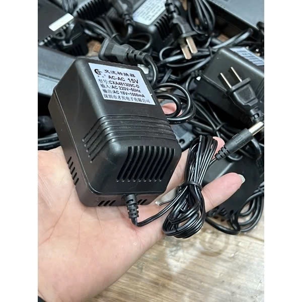 Adapter ac 15v 1000ma 15vac1a