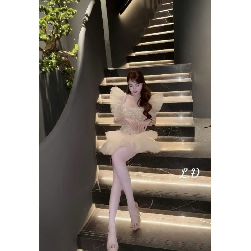 VÁY REN HOA TIỂU THƯ TAY CÁNH TIÊN hoa "REN NỔI"  PHỐI TÙNG LƯỚI 2 TÂNG BÁNH BÈO SANG CHẢNH | BigBuy360 - bigbuy360.vn
