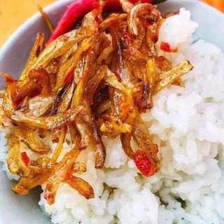 Cá Cơm Chiên Tỏi Ớt Cực Ngon 250g
