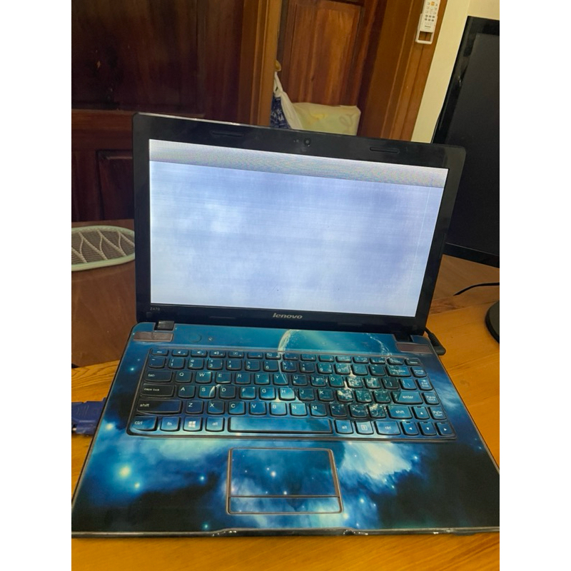 Laptop Lenovo Z470 Intel(R) Core(TM) i3-2350M CPU @ 2.30GHz 2.30