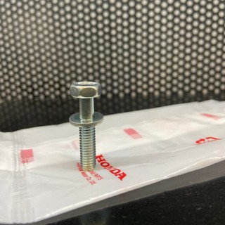 Bulong 6 li dài 28mm kèm long đền, mạ kẽm, bắt gù Win 100, hàng chính hãng Honda