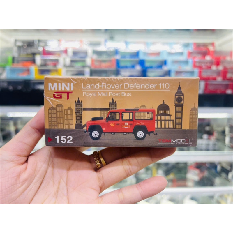 Mô hình xe Land Rover Defender 110 UK Royal Mail Post Bus tỉ lệ 1:64 MiniGT MGT00152-CH