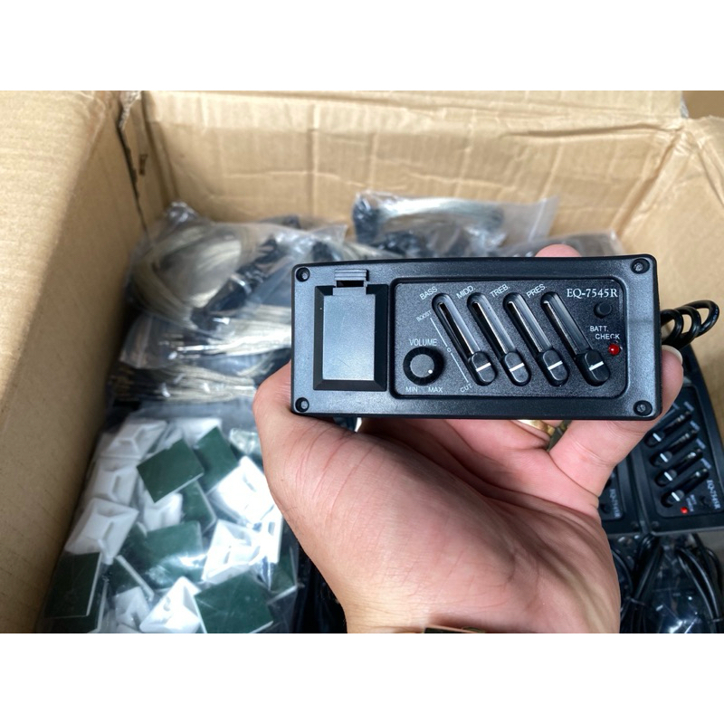 Equalizer EQ 7545r cho đàn guitar thùng