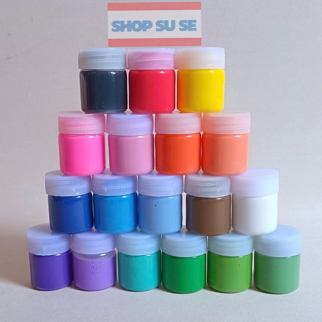 Màu nước tô tượng khoảng 20 ml.