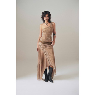  Đầm dài lệch vai đan dây ở thân INTO.EIGHT thiết kế  SUBTLE DRESS  