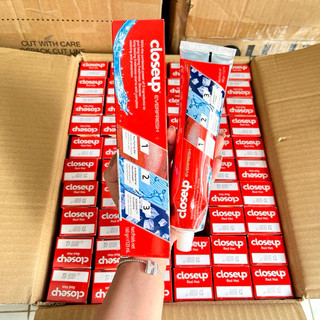 kem đánh răng Closeup thái 160gr