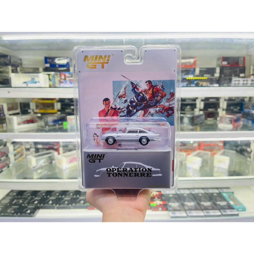 Mô hình xe Aston Martin DB5 “Thunderball” tỉ lệ 1:64 tỉ lệ 1:64 MINIGT MGT00901