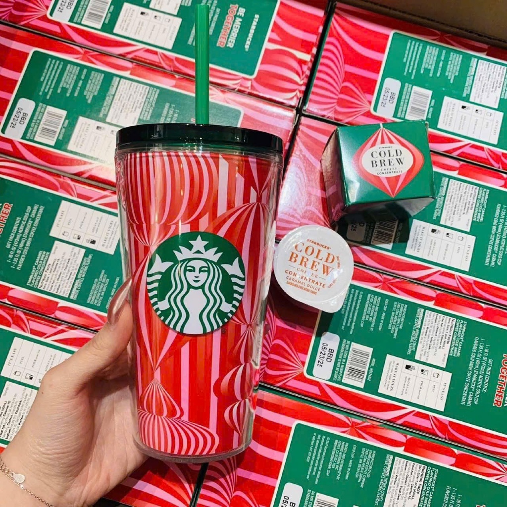 Set ly Starbuck kèm hộp cafe Cold Brew
