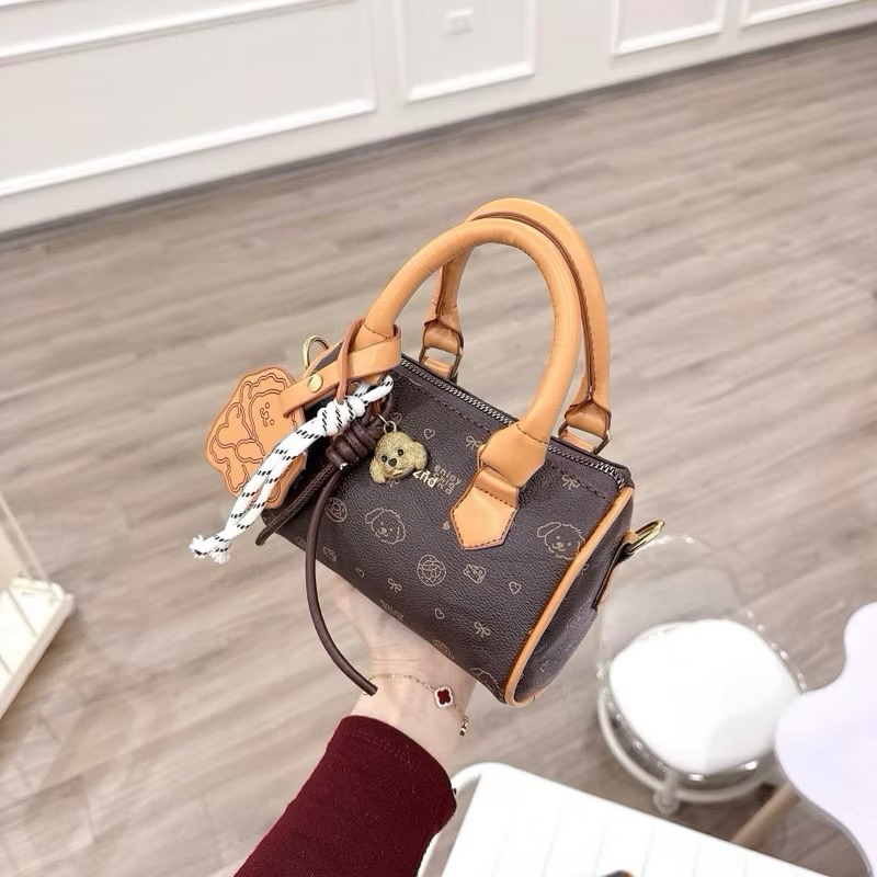 Túi trống Chio'2nd size 19 túi xách nữ đeo chéo đeo vai cầm tay tặng kèm charm mẫu mới 2025 - HT104 | BigBuy360 - bigbuy360.vn