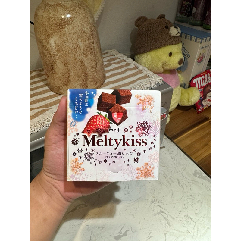 [HỎA TỐC] Socola tươi Meiji Melty Kiss nội địa Nhật Bản
