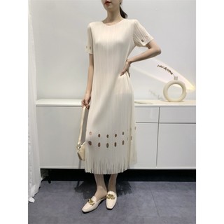  Đầm dài dáng suông chất vải thun lò xo dập ly cao cấp được thiết kế tua rua cách điệu cá tính  - 55Kg.Linh 