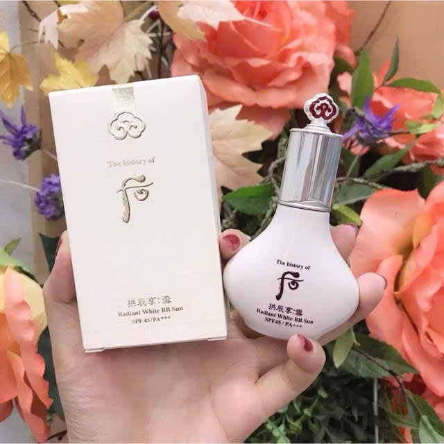 Kem nền BB Whoo Randiant White Whoo Spf45.