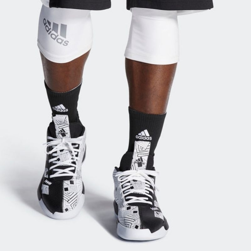 Giày bóng rổ Adidas Pro Next hai màu đen trắng chính hãng