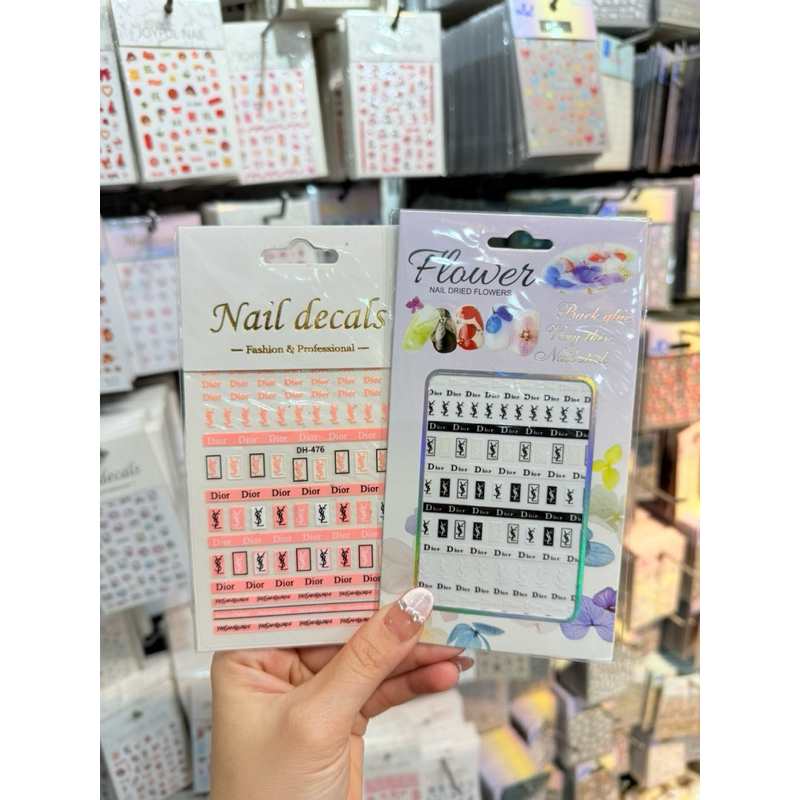 STIKER DÁN 2TẤM 10k