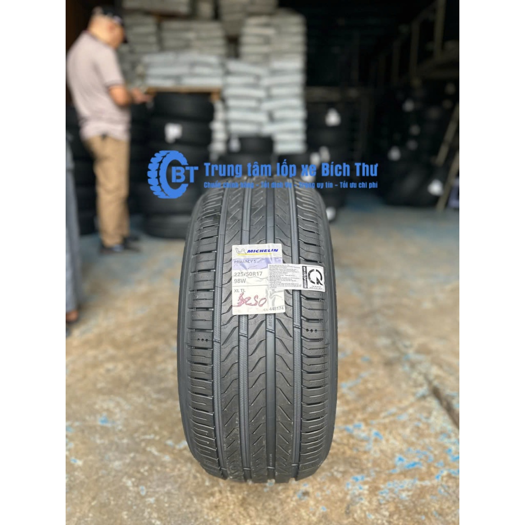 Lốp Michelin 225/50R17 Primacy 5 ( Lốp dành cho xe Kia Carens, Mercedes-Benz C200, C250 ... )