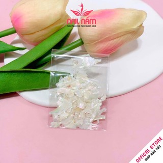 Xà cừ trắng trang trí móng