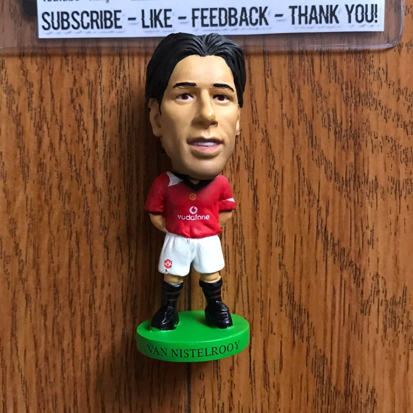 Mô hình tượng cầu thủ bóng đá Van Nistelrooy Manchester United 7cm Prostars Fan Favorite Corinthian 