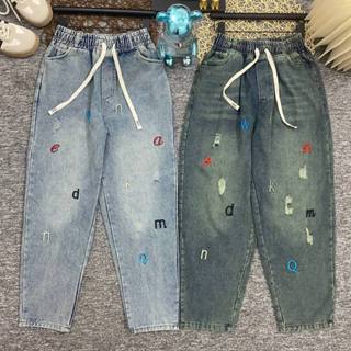 Quần jean nữ lưng thun cạp cao thêu chữ cái dáng baggy chín tấc bigsize 78kg vải mềm không co giãn
