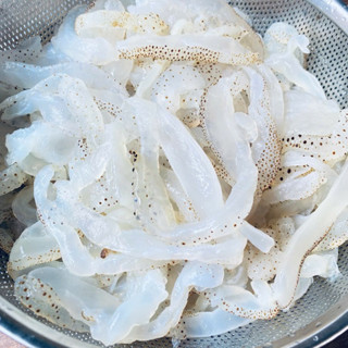 Sứa thân ăn liền , giòn , làm gỏi , bịch 500g không tính nước