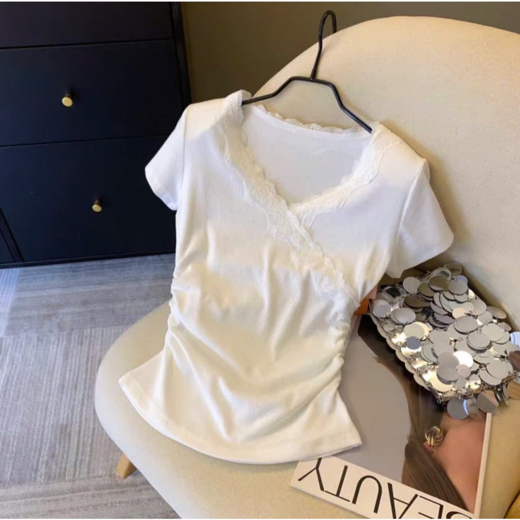 Áo Thun Babytee Nữ Cổ Tròn Phom Ôm Tôn Dáng,Áo Kiểu Ngắn Tay Cổ V Viền Ren Màu Trắng Đen Nhẹ Nhàng Ôm Body Gợi Cảm | BigBuy360 - bigbuy360.vn