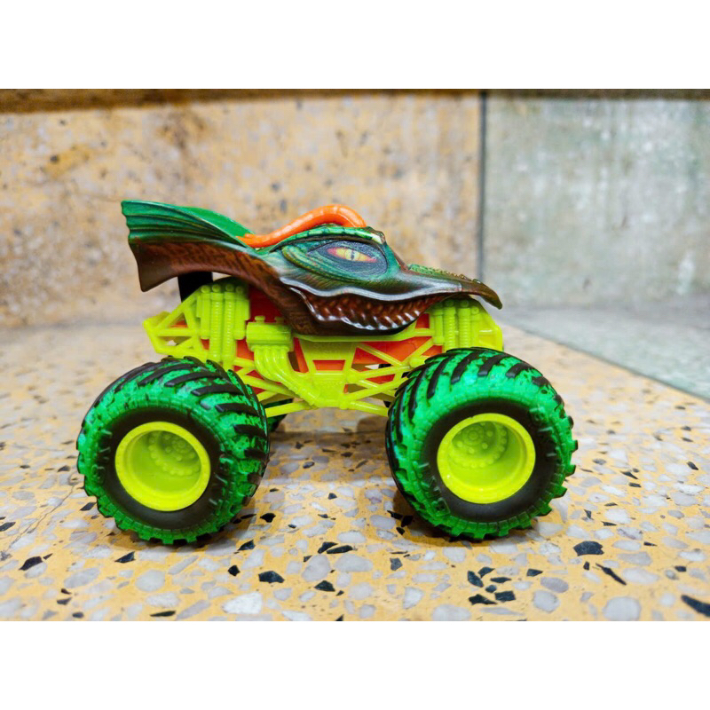 Series xe Monster Jam đổi màu lạnh 1:64