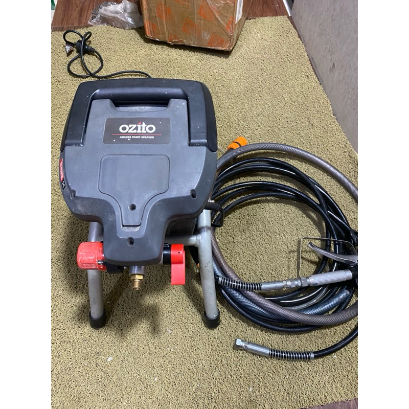 phun sơn qùy ozito 700w
