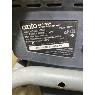 phun sơn qùy ozito 700w
