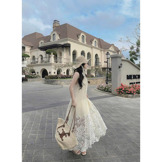 Váy maxi đi biển cổ yếm voan tơ chân ren xoè