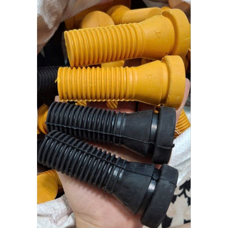 Núm cao su số 32 lắp lồng nhổ lông dê chó bền, dẻo, loại tốt