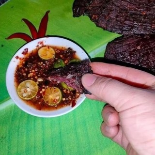 Chẳm chéo đặc biệt. chấm cả thế giới