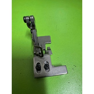 Chân vịt nhún máy vắt sổ 5 ống chỉ EX