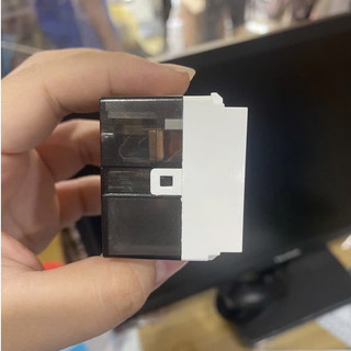 Ổ CẮM ĐƠN 3 CHẤU ĐA NĂNG MPE A 60-A6UESM  (HÀNG CHÍNH HÃNG)