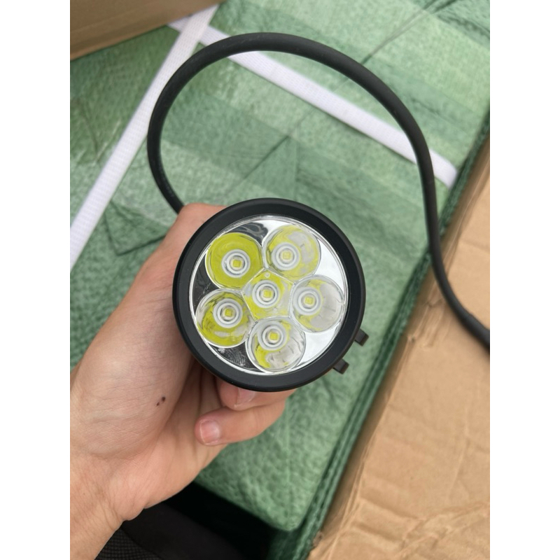 Bóng Led trợ sáng L4 L6 công xuất 20w-40wlắp cho xe máy và xe điện
