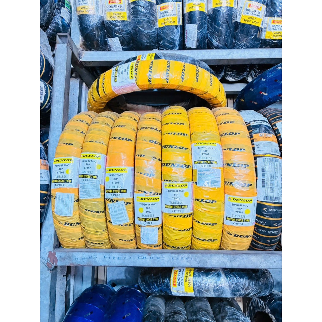 Vỏ xe máy Dunlop đủ  tất cả các size mâm 17( TT902 70/90-17 ,80/90-17,100/70-17,120/70-17 D102 winer